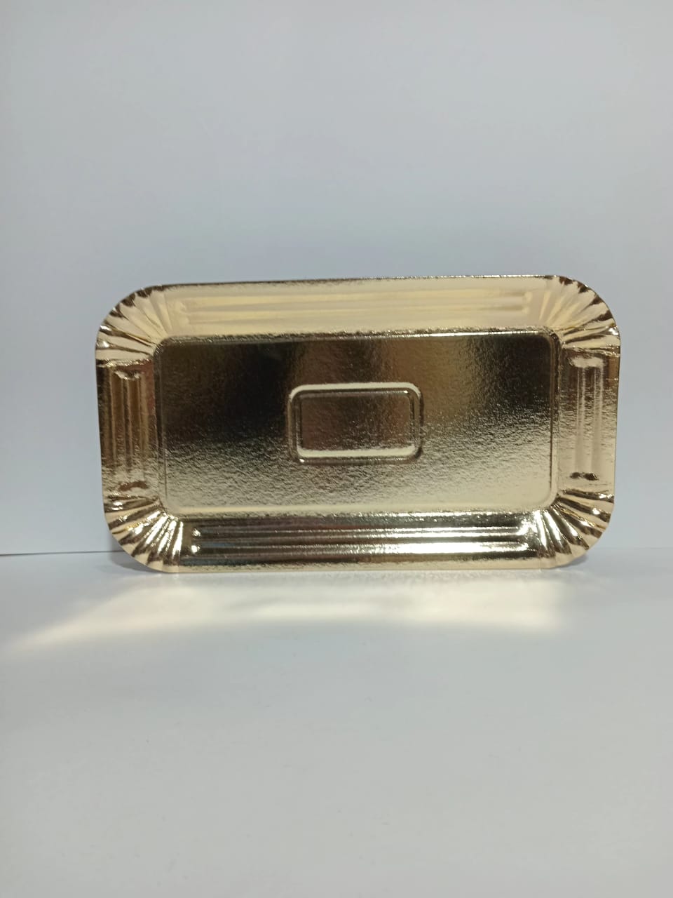 BANDEJA CARTON PIONONO DORADA PREMIUM (19.5x33.5 cm) x10u.